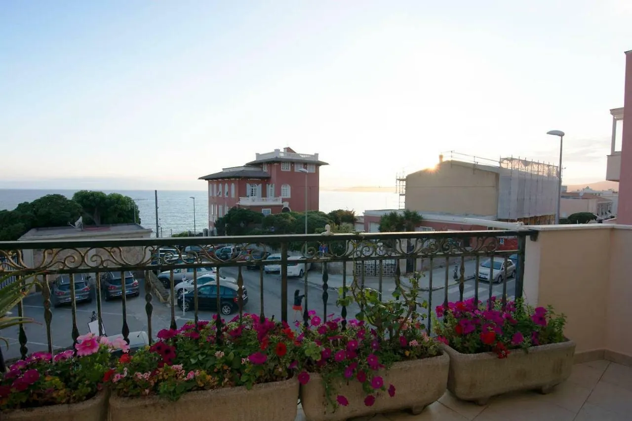 Zona Residenziale, Appartamento Incantevole Vista Mare Via Antonio Gramsci, 18, 07041 Alghero Ss Apartment