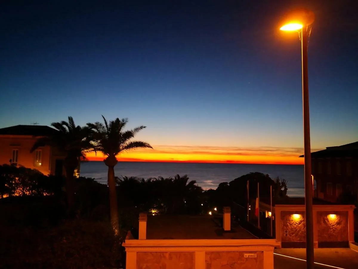 Zona Residenziale, Appartamento Incantevole Vista Mare Via Antonio Gramsci, 18, 07041 Alghero Ss Italy
